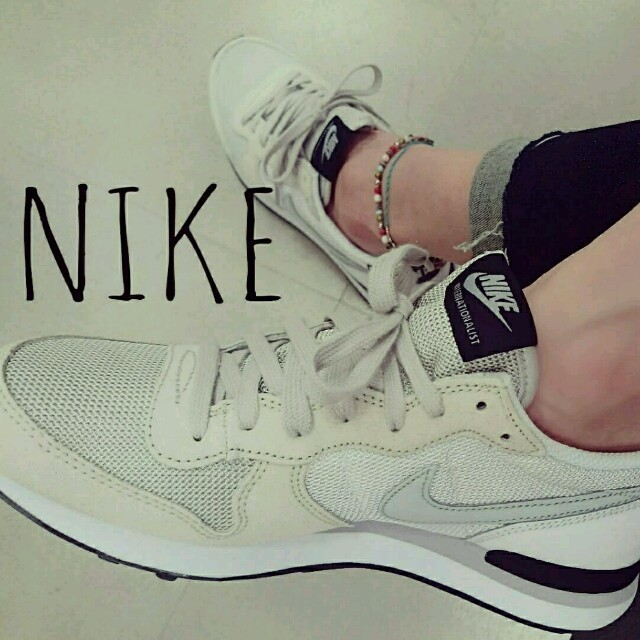 NIKE(ナイキ)のNIKEホワイト❇ レディースの靴/シューズ(スニーカー)の商品写真