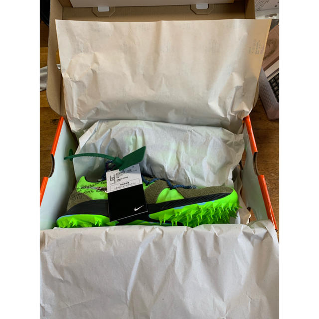 NIKE off-white ズームテラカイザー5