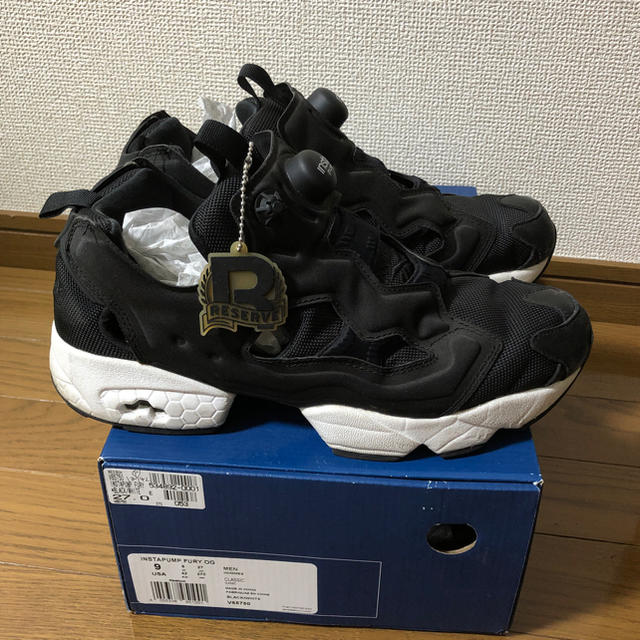 Reebok ポンプフューリー  ブラック 27.0