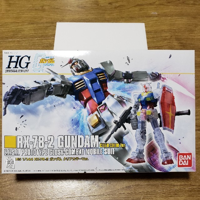 BANDAI(バンダイ)の【値下げ】HG 1/144 RX-78-2 ガンダム　クリアカラー　イベント限定 エンタメ/ホビーのおもちゃ/ぬいぐるみ(模型/プラモデル)の商品写真