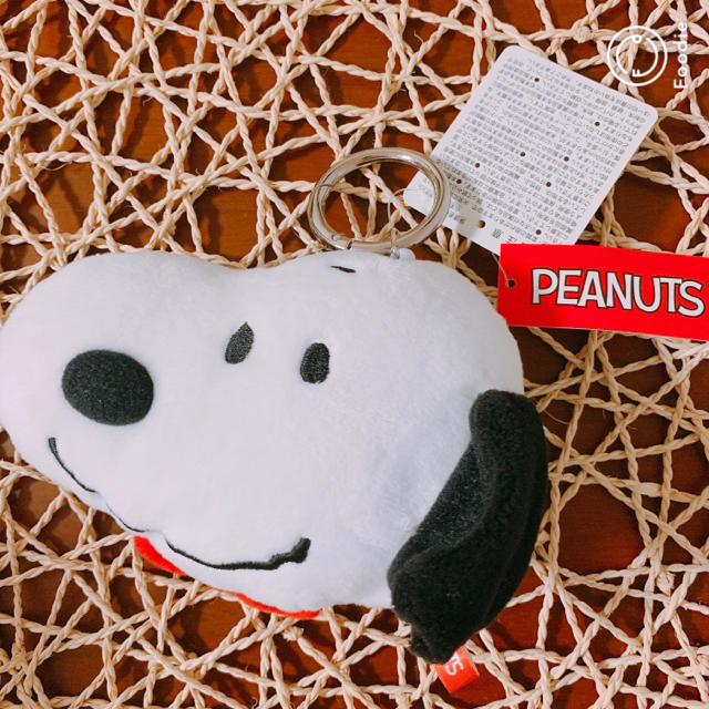 PEANUTS(ピーナッツ)のスヌーピー フェイスパスケース レディースのファッション小物(パスケース/IDカードホルダー)の商品写真