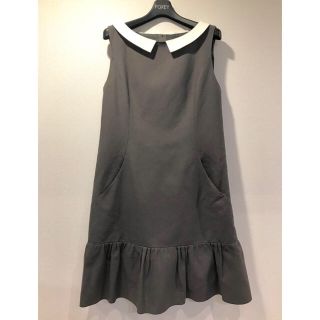 フォクシー(FOXEY)の美品 ❣️ フォクシー FOXEY 白 襟 ワンピース ドレス 42 (ひざ丈ワンピース)