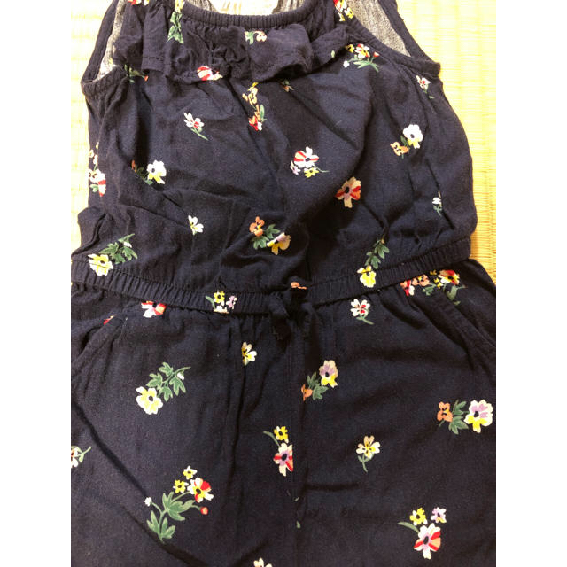 H&M(エイチアンドエム)のH&M 100㎝ 花柄サロペット キッズ/ベビー/マタニティのキッズ服女の子用(90cm~)(その他)の商品写真