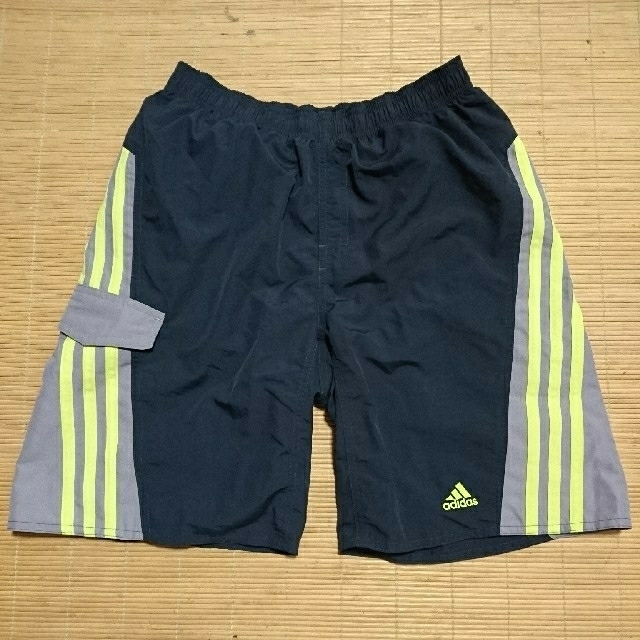 adidas(アディダス)のaddidas ジュニア 海水パンツ キッズ/ベビー/マタニティのキッズ服男の子用(90cm~)(水着)の商品写真