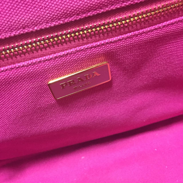 prada カナパ Lサイズ