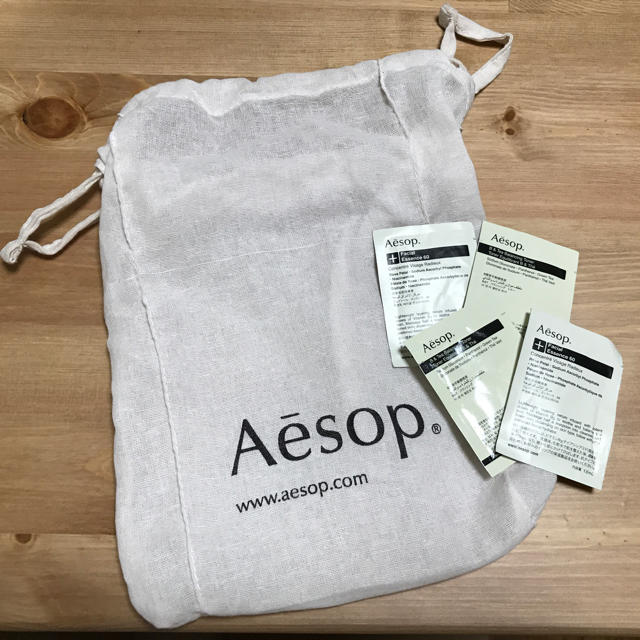 Aesop(イソップ)のAesop 巾着とサンプル2種 コスメ/美容のキット/セット(サンプル/トライアルキット)の商品写真
