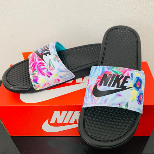 海外限定 NIKE WMNS BENASSI JDI PRINT 花柄 27cm