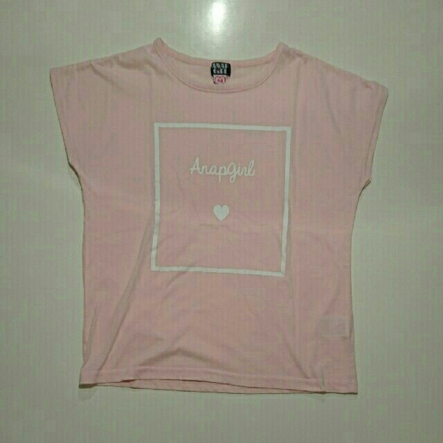 ANAP Kids(アナップキッズ)のANAP GiRL (アナップガール)BOXロゴTシャツ キッズ/ベビー/マタニティのキッズ服女の子用(90cm~)(Tシャツ/カットソー)の商品写真