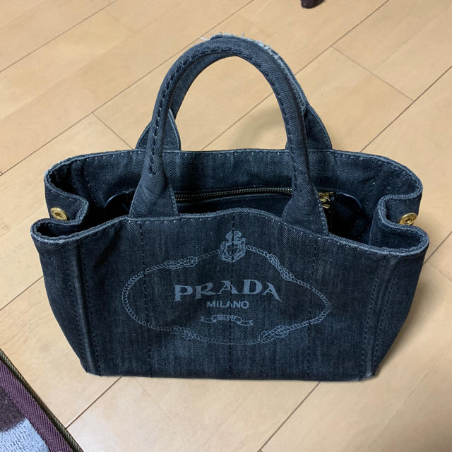 正規品PRADAカナパ値下げ