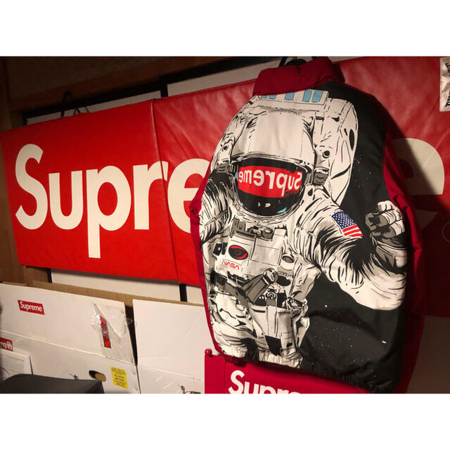 supreme アストロ Astronaut Puffy