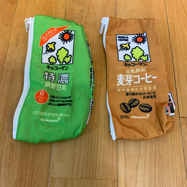 キッコーマン(キッコーマン)のキッコーマン 豆乳ミニポーチ おかわり特濃・麦芽コーヒー セット エンタメ/ホビーのおもちゃ/ぬいぐるみ(キャラクターグッズ)の商品写真