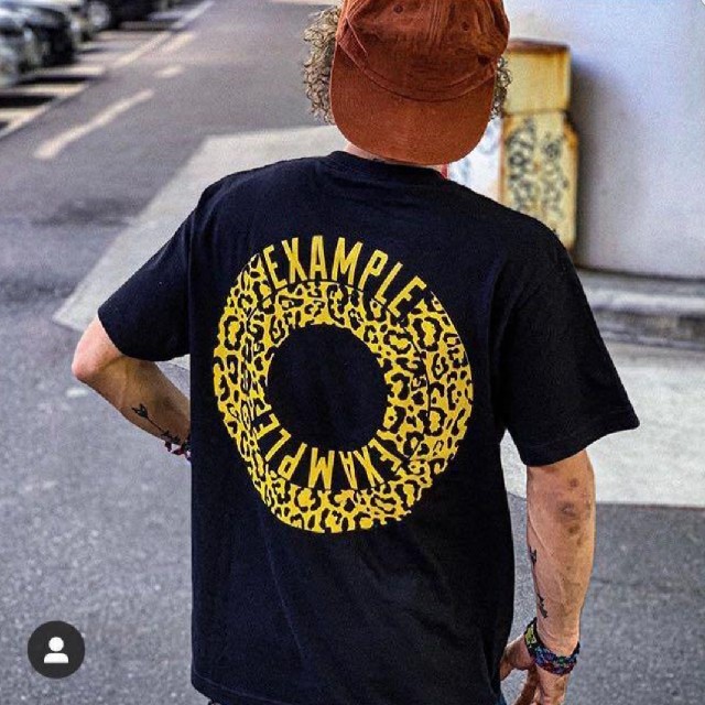 Supreme(シュプリーム)のEXAMPLE LEOPARD ROUND LOGO TEE YELLOW メンズのトップス(Tシャツ/カットソー(半袖/袖なし))の商品写真