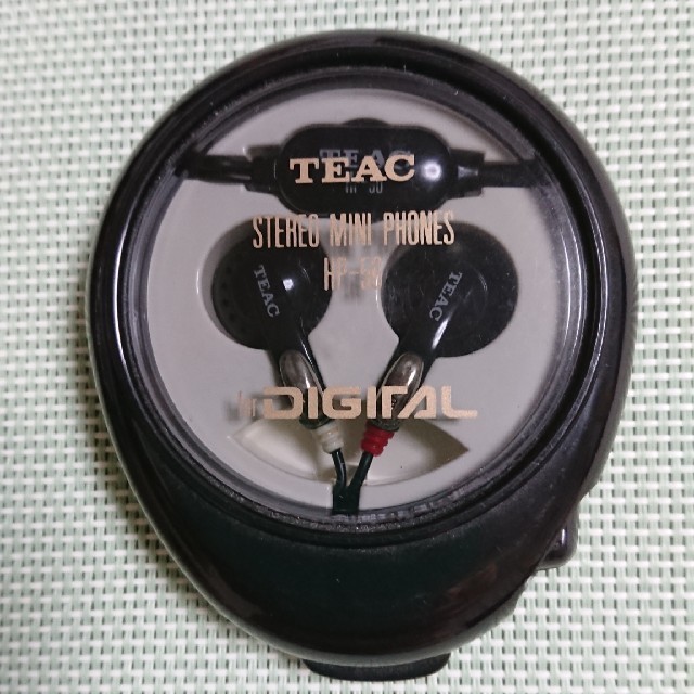 TEAC ステレオイヤホン (STEREO MINI PHONES HP-56) スマホ/家電/カメラのオーディオ機器(ヘッドフォン/イヤフォン)の商品写真