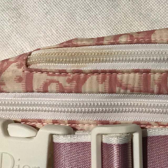Christian Dior(クリスチャンディオール)のDior トロッターウエストポーチ☆ピンク レディースのバッグ(ボディバッグ/ウエストポーチ)の商品写真