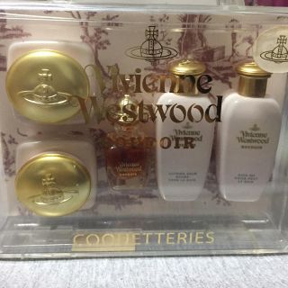 ヴィヴィアン(Vivienne Westwood) キット/セットの通販 6点