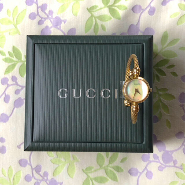 GUCCI (箱つき)㉟ 腕時計・稼動品✨ GUCCI (箱つき)㉟ 腕時計・稼動品✨