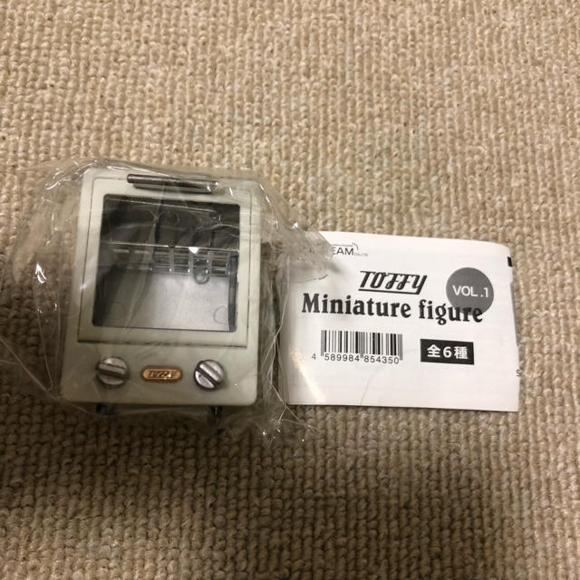 toffy ミニチュア ガチャ アッシュホワイト トースター ハンドメイドのおもちゃ(ミニチュア)の商品写真