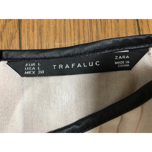 ZARA(ザラ)のZARA ノースリ ピンクブラウス レディースのトップス(シャツ/ブラウス(半袖/袖なし))の商品写真