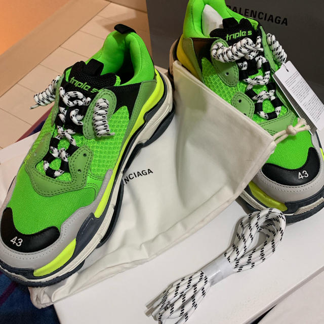 超格安価格 サイズ43 新品 トリプルS バレンシアガ - Balenciaga DFS