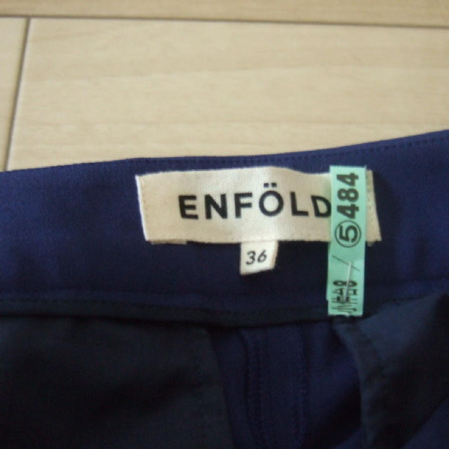 ENFOLD(エンフォルド)の❤️ENFOLD エンフォルド❤️ ブルー36   20,520円 レディースのパンツ(クロップドパンツ)の商品写真