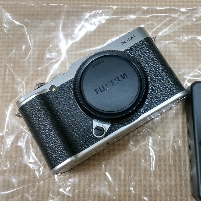 富士フイルム(フジフイルム)の富士フイルム美品☆X-M1☆ X-A1 X-E1をお探しの方にもFUJIFILM スマホ/家電/カメラのカメラ(ミラーレス一眼)の商品写真