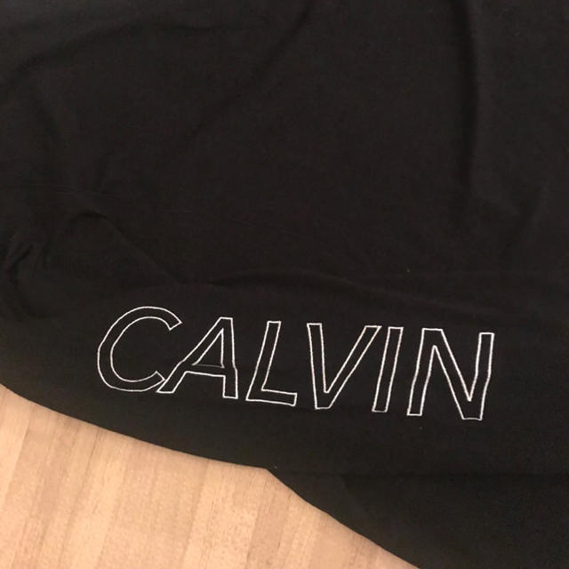 Calvin Klein(カルバンクライン)の新品未使用！Calvin Klein カルバンクライン ロングTシャツ L 黒 メンズのトップス(Tシャツ/カットソー(七分/長袖))の商品写真