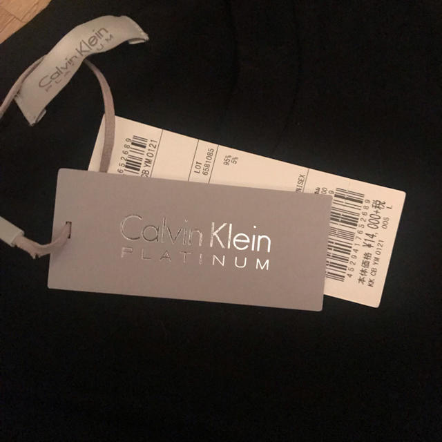 Calvin Klein(カルバンクライン)の新品未使用！Calvin Klein カルバンクライン ロングTシャツ L 黒 メンズのトップス(Tシャツ/カットソー(七分/長袖))の商品写真