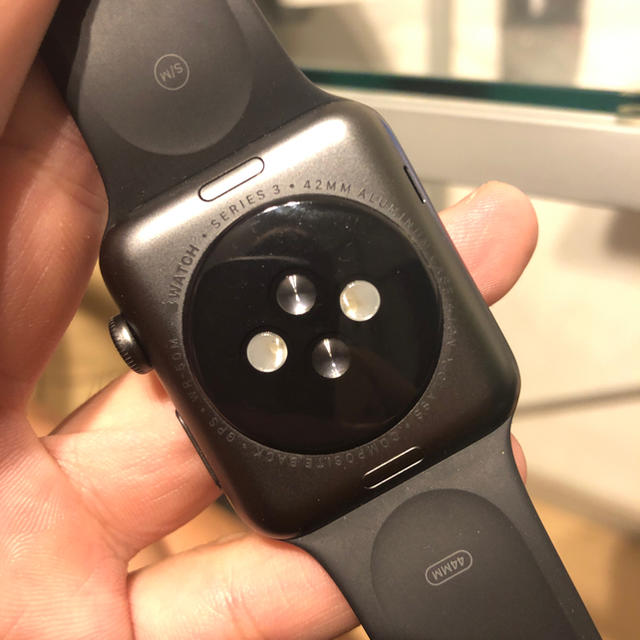 Apple Watch(アップルウォッチ)のApple Watch シーリズ3 GPS 42mm 便利 メンズの時計(腕時計(デジタル))の商品写真