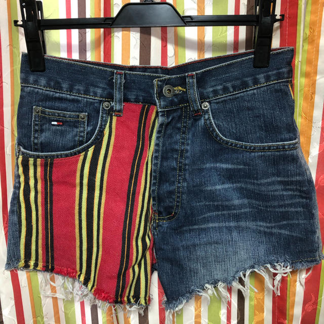 TOMMY HILFIGER(トミーヒルフィガー)の専用  メープル様トミーヒルフィガー ショートパンツ レディースのパンツ(ショートパンツ)の商品写真