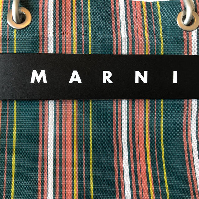 Marni(マルニ)のマルニMARNI フラワーカフェ マーケット ストライプバッグ (グリーン) レディースのバッグ(トートバッグ)の商品写真