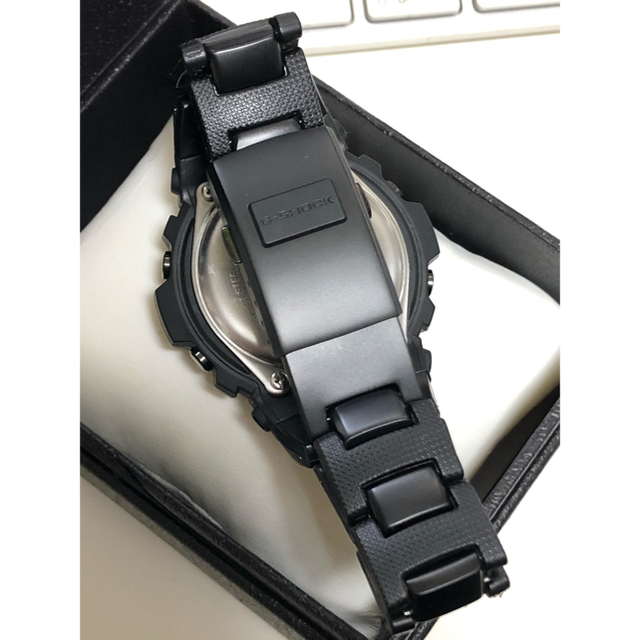 G-SHOCK(ジーショック)のG-SHOCK/デジアナ/電波/ソーラー/AWG-100/ブラック/メタルバンド メンズの時計(腕時計(デジタル))の商品写真