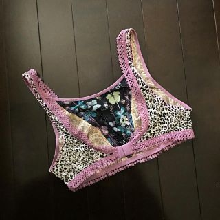 ヴィクトリアズシークレット(Victoria's Secret)の❤️Victoria’s Secret ワイヤーレスブラ❤️(ブラ)