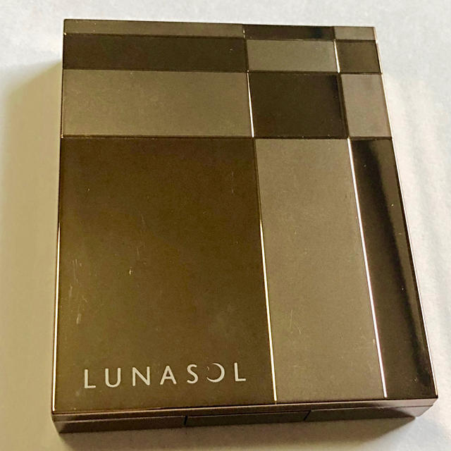 LUNASOL(ルナソル)のルナソル  スリーディメンショナルアイズ02 コスメ/美容のベースメイク/化粧品(アイシャドウ)の商品写真