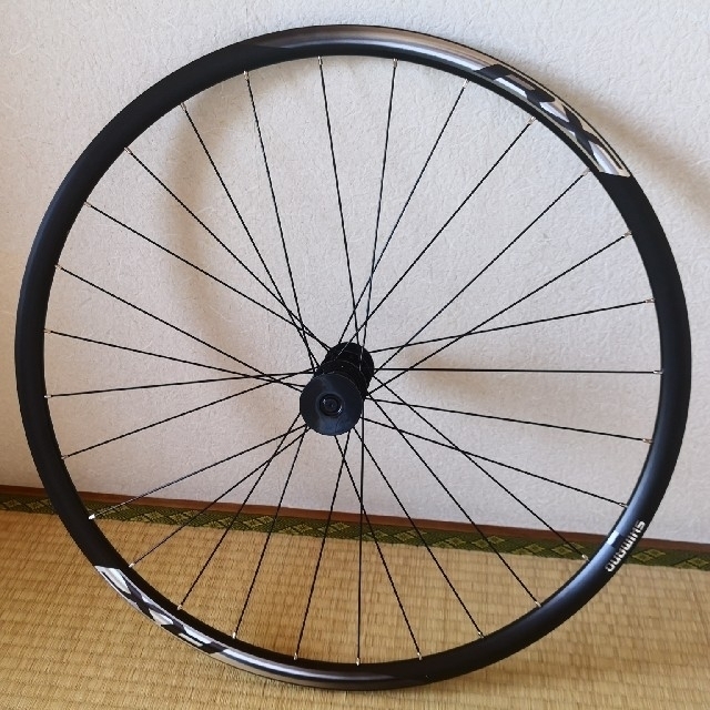 622-17Cリム高SHIMANO(シマノ) 自転車ホイール WH-RX010　リアのみ