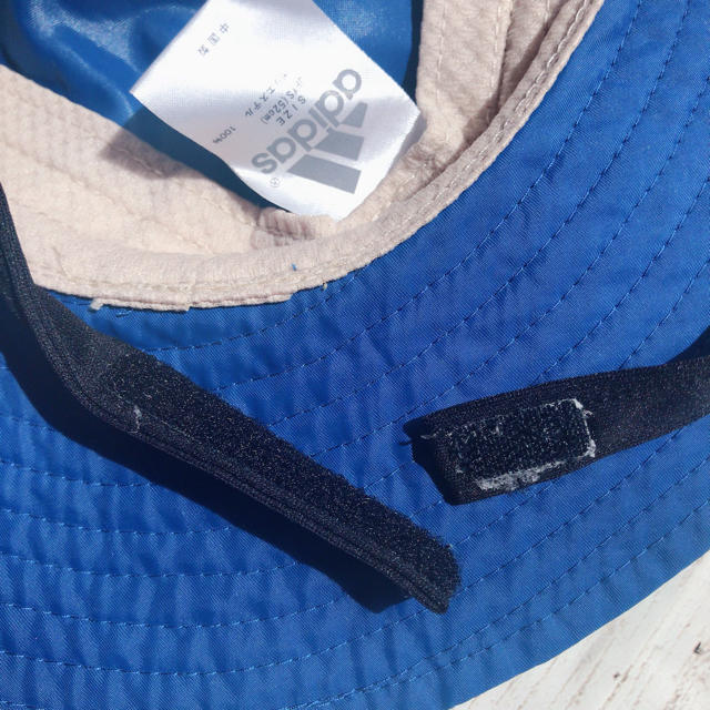 adidas(アディダス)のadidas  ♡ 水遊び帽子 52センチ ハット アディダス キッズ/ベビー/マタニティのこども用ファッション小物(帽子)の商品写真