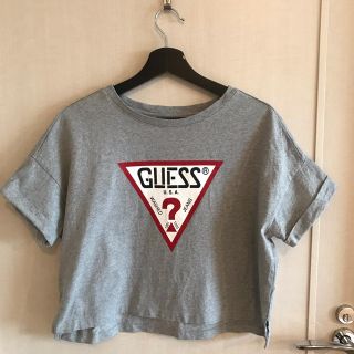 ゲス(GUESS)のショート丈Ｔシャツ(Tシャツ(半袖/袖なし))