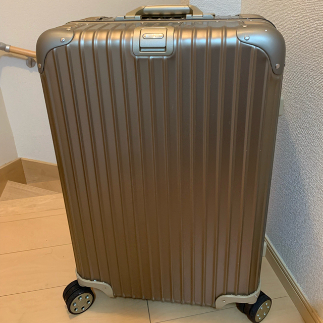 リモワ RIMOWAトパーズチタニウム MULTIWHEEL 4輪 L 64L - トラベル