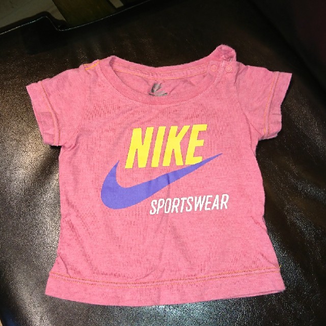 NIKE(ナイキ)のNIKETシャツ  80 キッズ/ベビー/マタニティのベビー服(~85cm)(Ｔシャツ)の商品写真