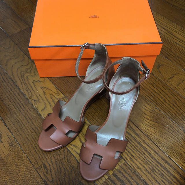 正規品質保証】 Hermes サンダル♡ナチュラルカラー gongon様超美品