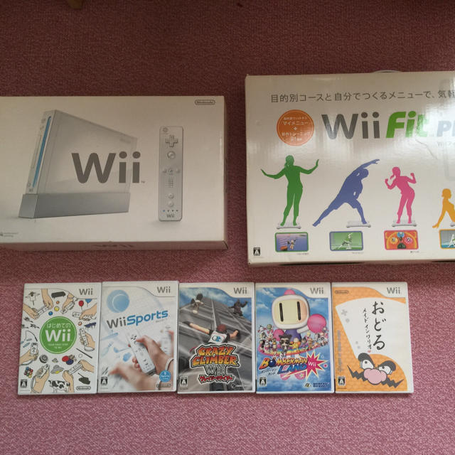 任天堂 Wii & WiiFit Plus & ソフト5本セット
