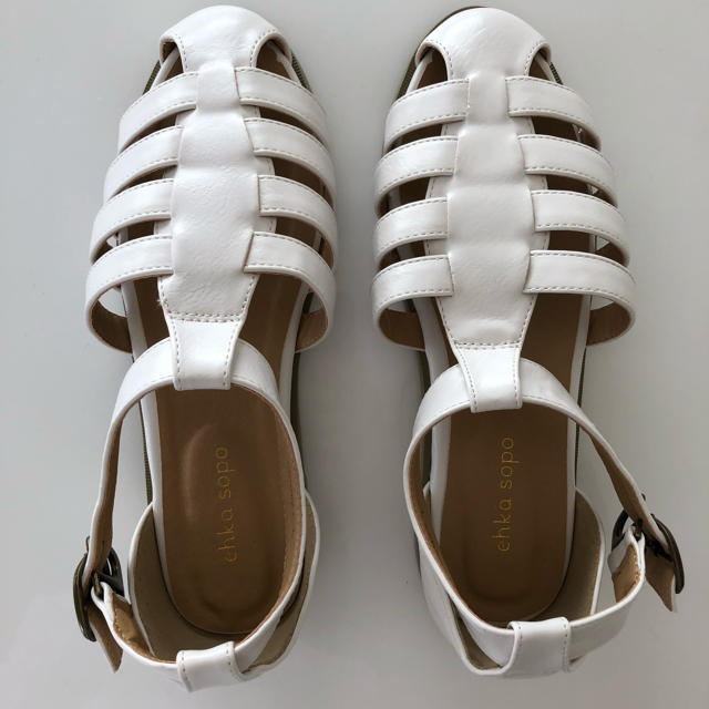 ehka sopo(エヘカソポ)のフィッシュボーンサンダル  エヘカソポ レディースの靴/シューズ(サンダル)の商品写真