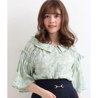 マジェスティックレゴン(MAJESTIC LEGON)のマジェスティックレゴン ストライプ花柄ブラウス ブラウス 花柄(シャツ/ブラウス(半袖/袖なし))