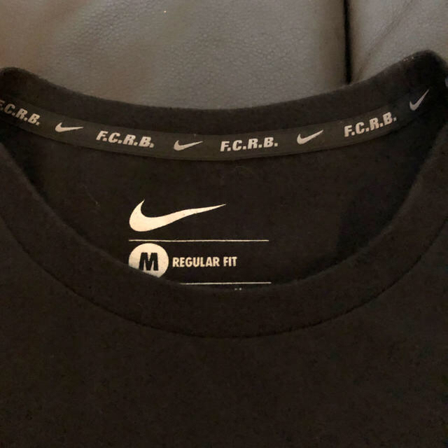 F.C.R.B.(エフシーアールビー)のFCRB×ナイキ 黒Mサイズ メンズのトップス(Tシャツ/カットソー(半袖/袖なし))の商品写真