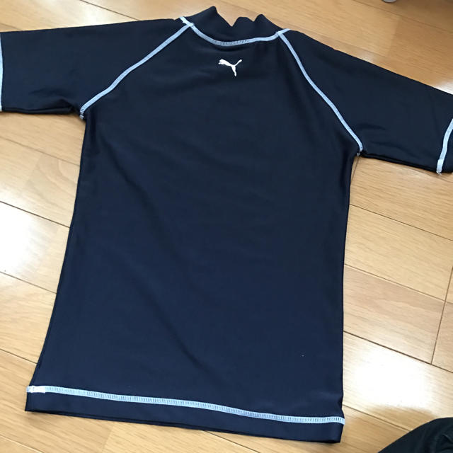 PUMA(プーマ)のプーマラッシュガード 140センチ キッズ/ベビー/マタニティのキッズ服男の子用(90cm~)(水着)の商品写真