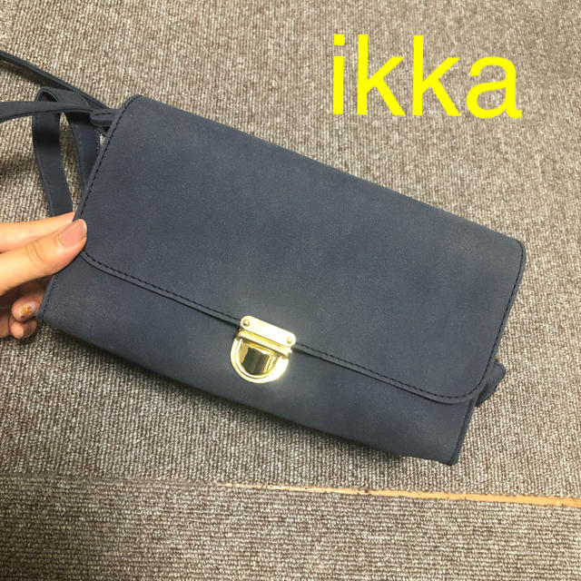 ikka(イッカ)の【ikka】ショルダーバッグ くすみブルー レディースのバッグ(ショルダーバッグ)の商品写真