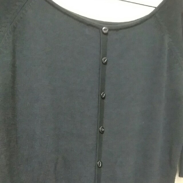 a.v.v(アーヴェヴェ)のa.v.v ブラック　5分袖袖ニット レディースのトップス(ニット/セーター)の商品写真