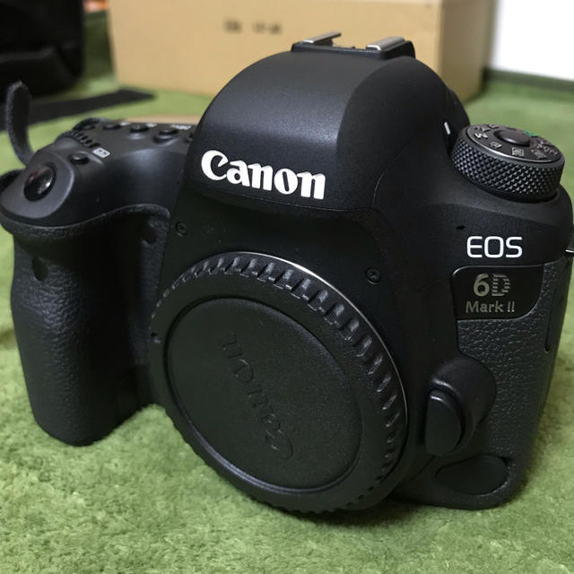 Canon - Canon EOS 6D Mark II ボディ