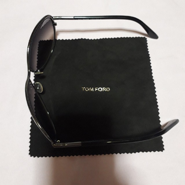 TOM FORD(トムフォード)のTOM  FORDサングラス レディースのファッション小物(サングラス/メガネ)の商品写真