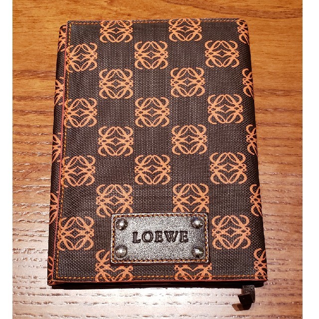 LOEWE(ロエベ)のLOEWE　ロエベ　ブックカバー レディースのファッション小物(その他)の商品写真