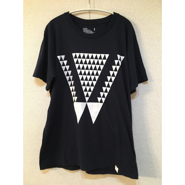 WHITE MOUNTAINEERING(ホワイトマウンテニアリング)のホワイトマウンテニアリング  幾何学柄Tシャツ メンズのトップス(Tシャツ/カットソー(半袖/袖なし))の商品写真